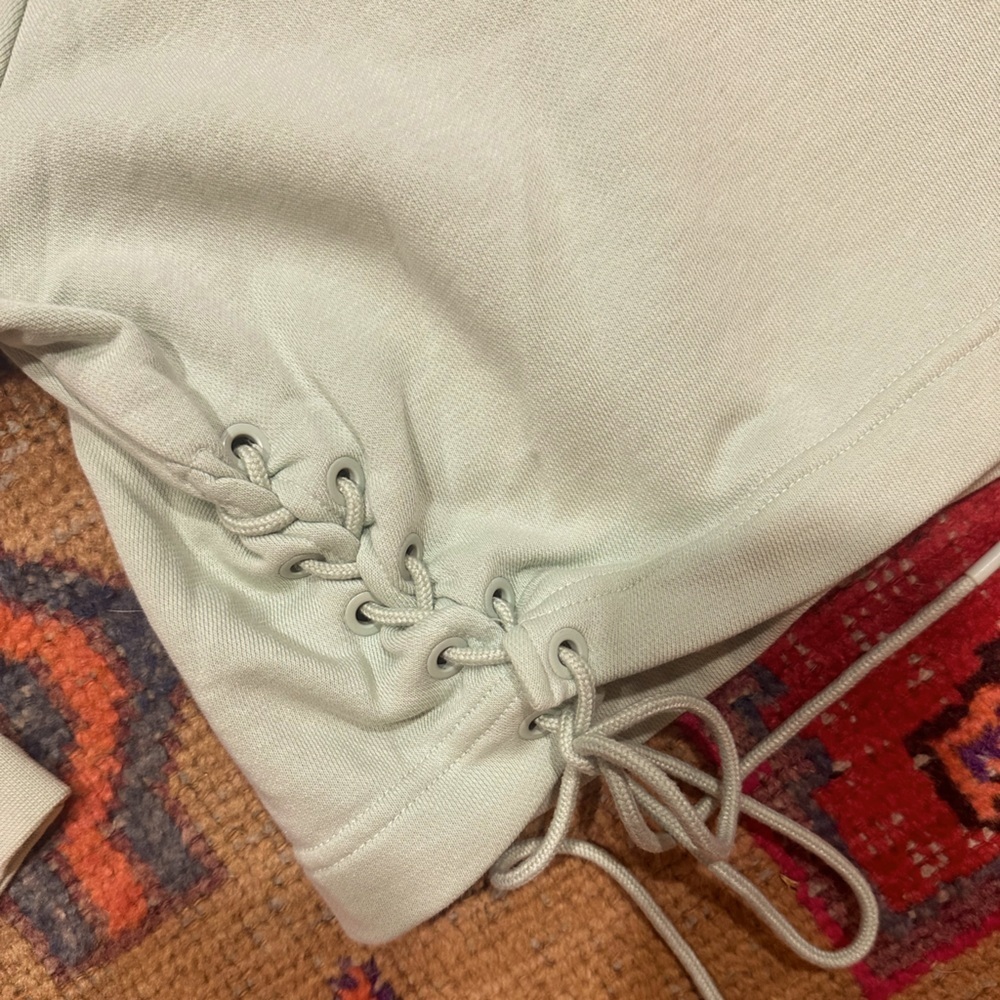NIKE Cropped Light Green Sweatshirt Sz M - Picture 3 of 11